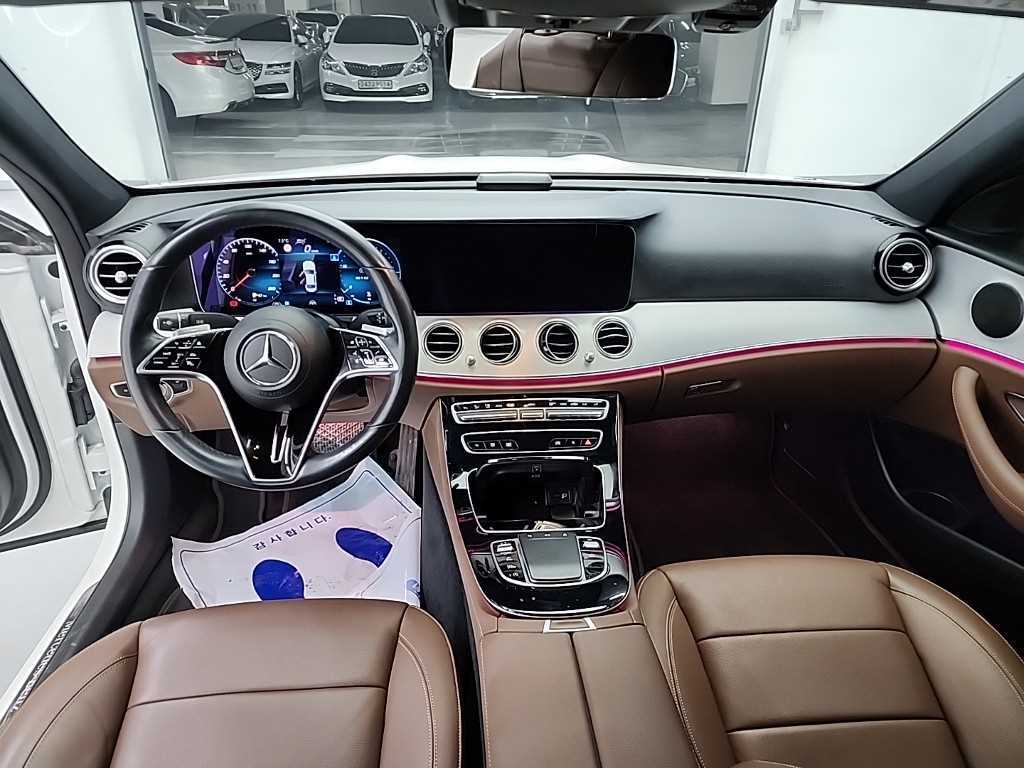 Mercedes Benz E class - Vista 7