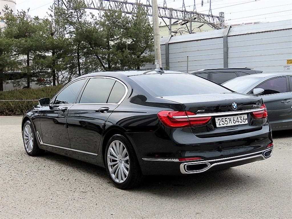BMW 7 Series - Vista 3