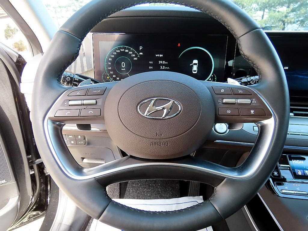 HYUNDAI Grandeur - Vista 8