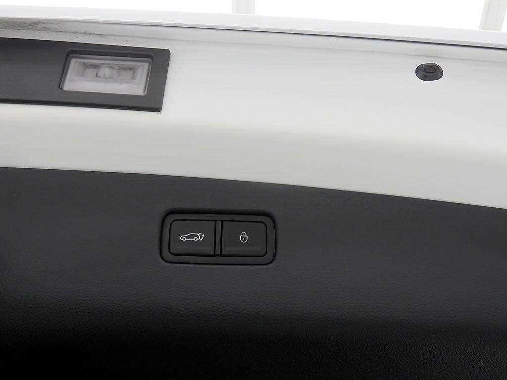 Genesis GV70 - Vista 6