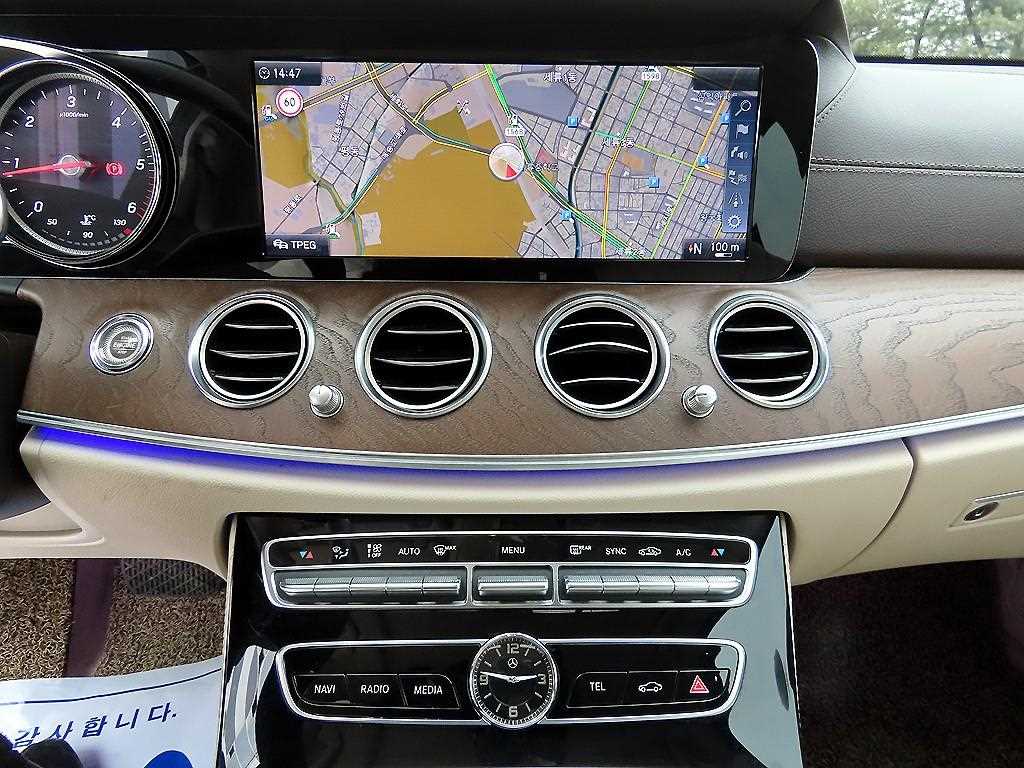 Mercedes Benz E class 2017 Negro - Importación desde Corea - HF Imports Iquique - Foto 14