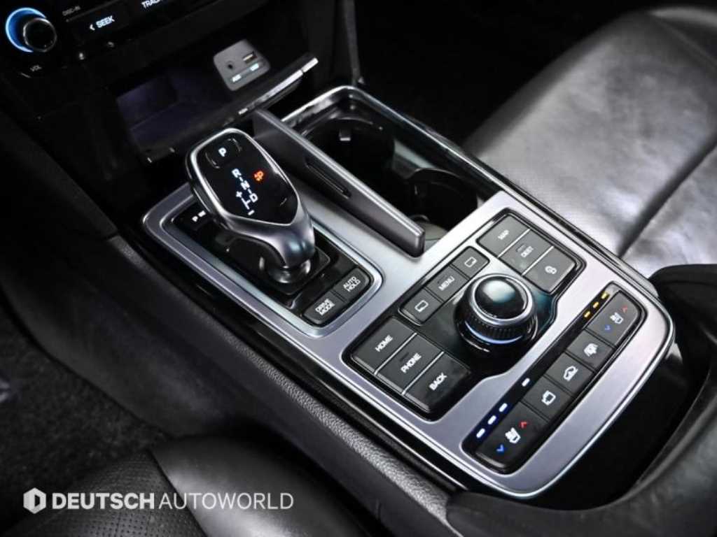 HYUNDAI Equus - Vista 9