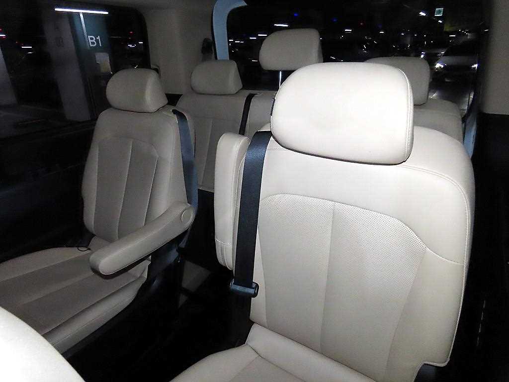 HYUNDAI Staria - Vista 8