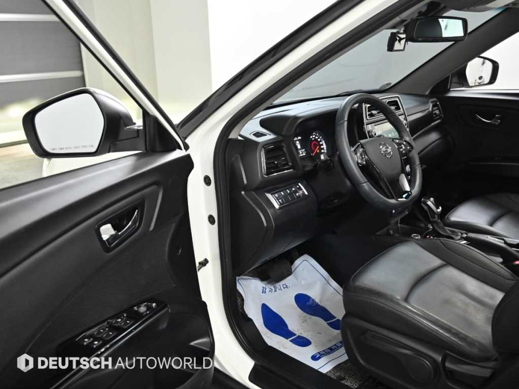 Ssangyong Tivoli - Vista 11