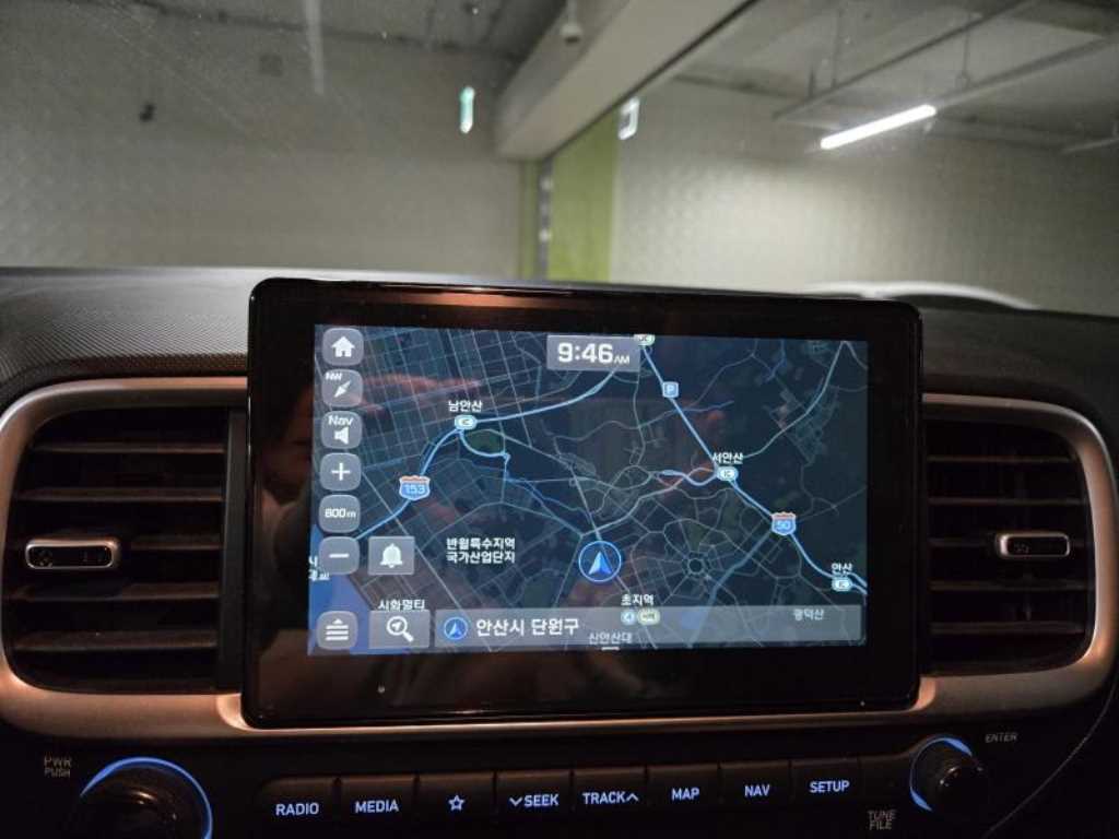 HYUNDAI Venue - Vista 7