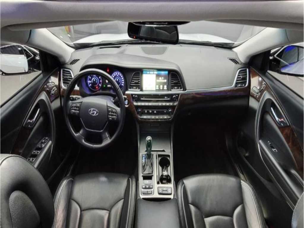 HYUNDAI Aslan - Vista 6