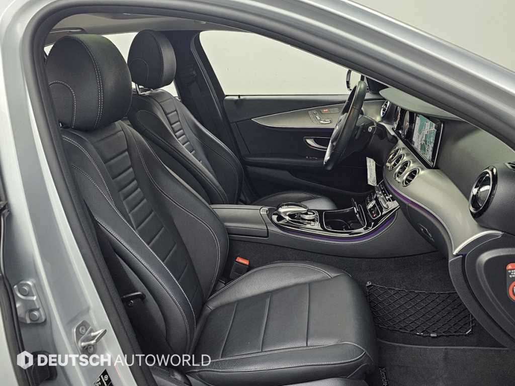 Mercedes Benz E class - Vista 10