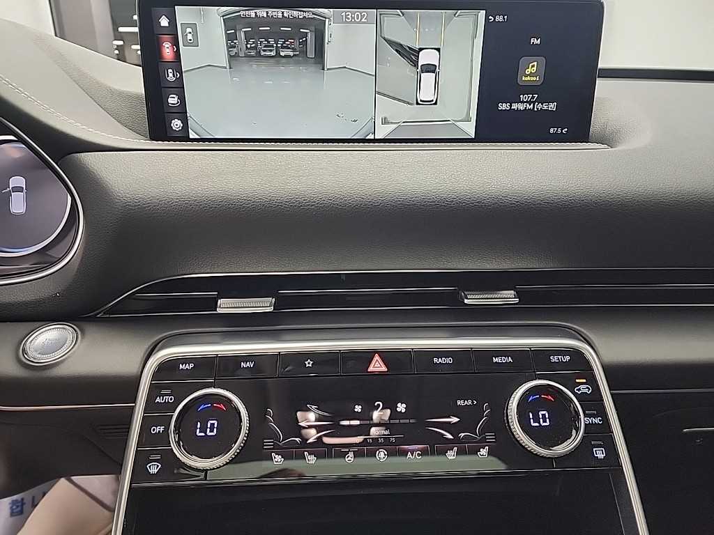 Genesis GV80 - Vista 9