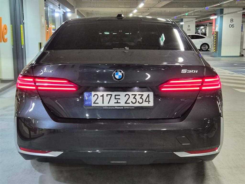 BMW 5 Series - Vista 5