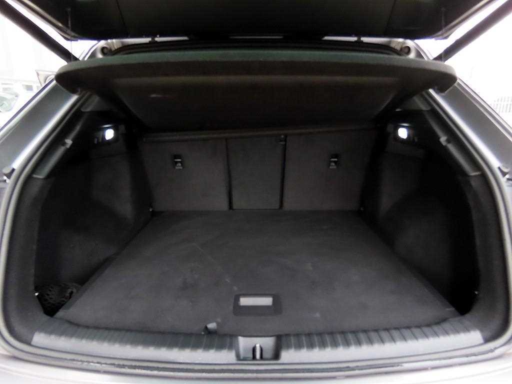 Audi Q4 2023 Gris - Importación desde Corea - HF Imports Iquique - Foto 17