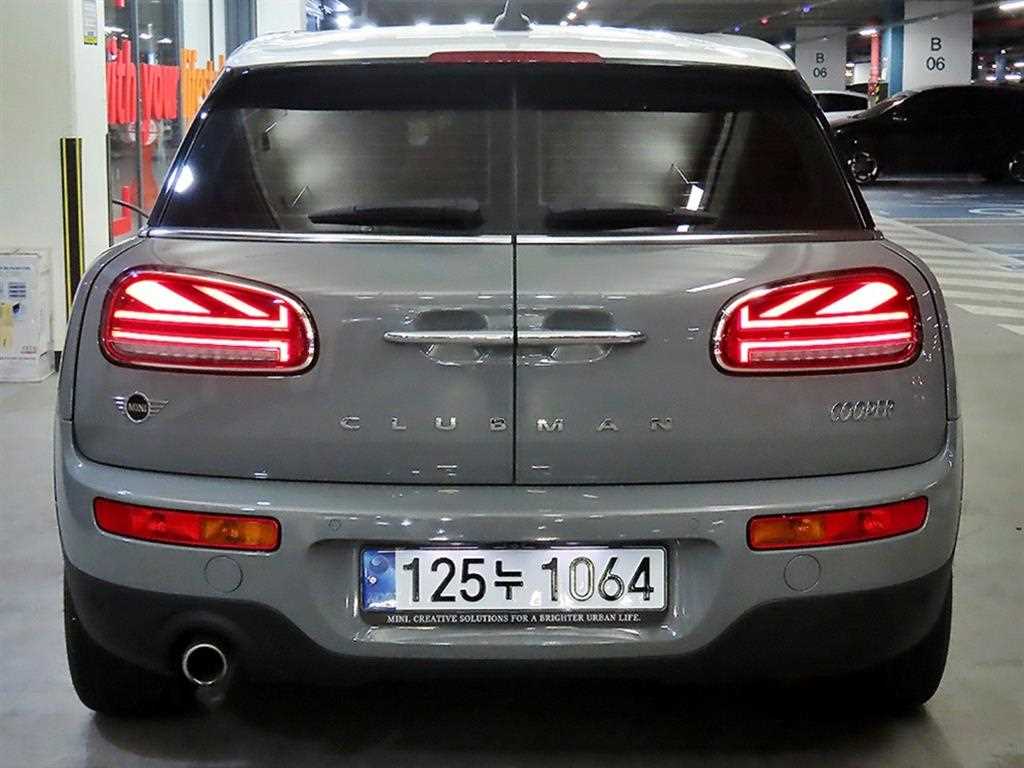 Mini Clubman - Vista 5