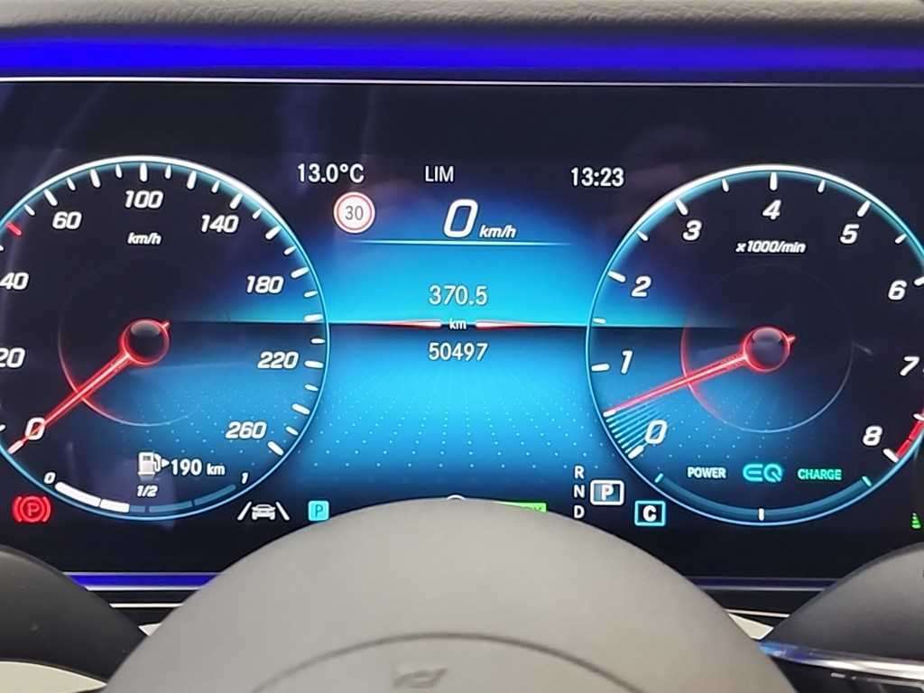 Mercedes Benz E class - Vista 6