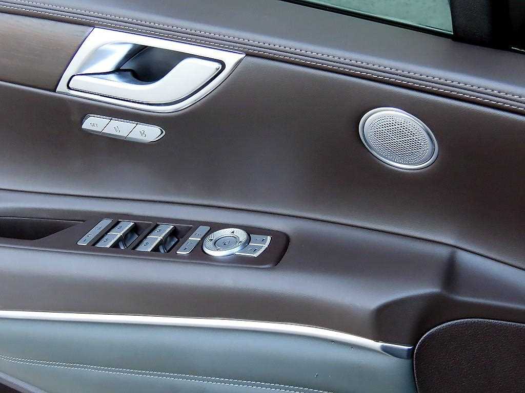 Genesis GV80 - Vista 12