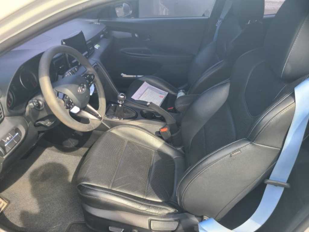 HYUNDAI Veloster - Vista 8