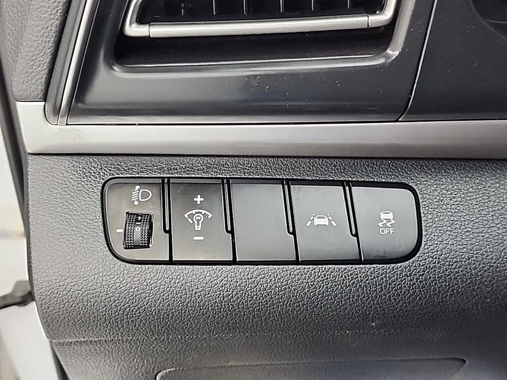 HYUNDAI Avante 2020 Blanco - Importación desde Corea - HF Imports Iquique - Foto 17