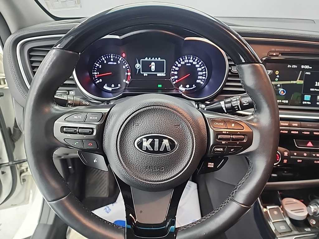 KIA K5 - Vista 9