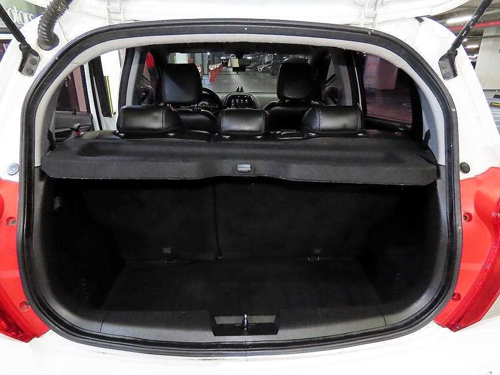 Chevrolet Spark 2020 Blanco - Importación desde Corea - HF Imports Iquique - Foto 17