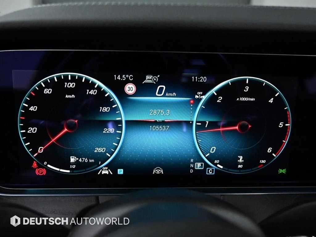 Mercedes Benz E class - Vista 8