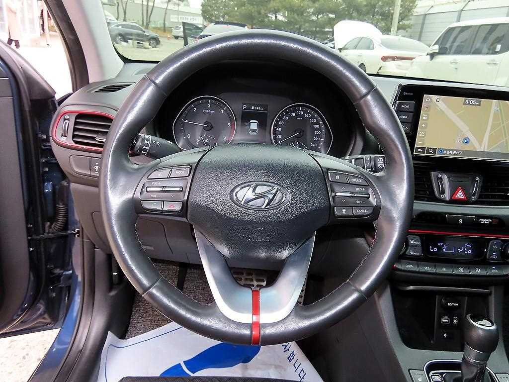 HYUNDAI i30 - Vista 8
