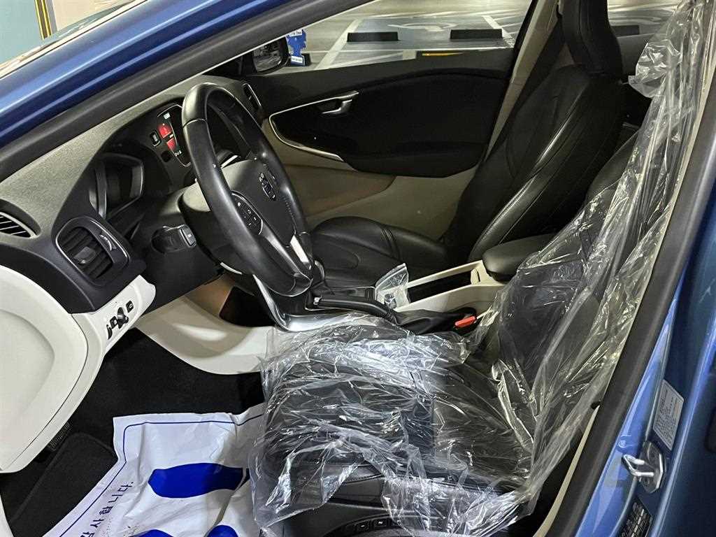 Volvo V40 - Vista 12