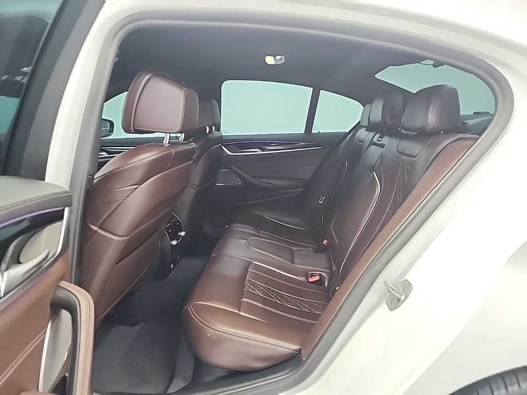 BMW 5 Series - Vista 12