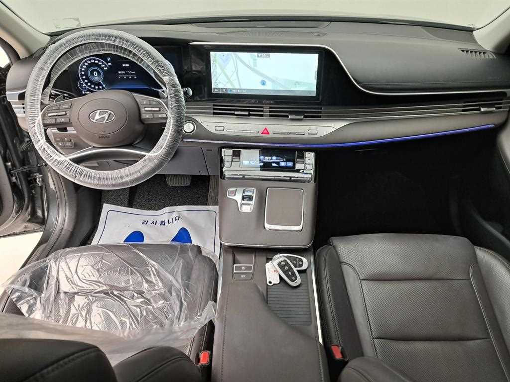 HYUNDAI Grandeur - Vista 6