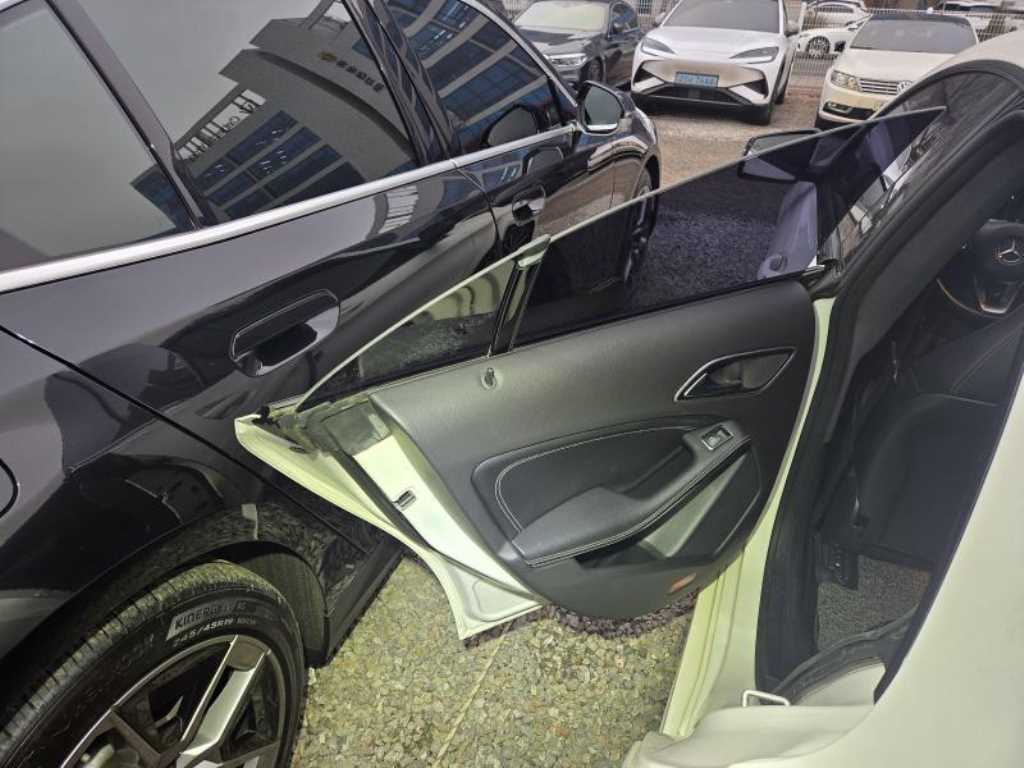 Mercedes Benz CLA Class - Vista 7