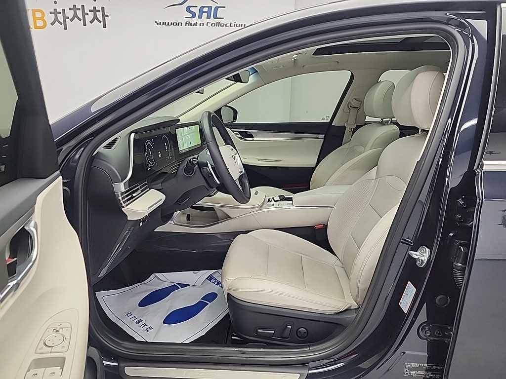 HYUNDAI Grandeur - Vista 11