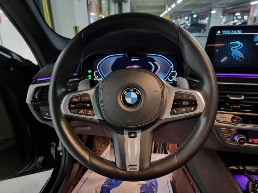 BMW 5 Series 2021 - Importación desde Corea - HF Imports Iquique - Foto 13