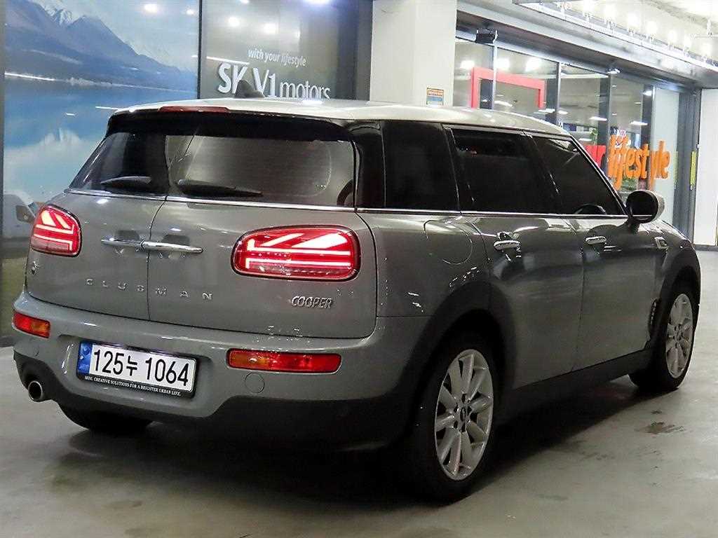 Mini Clubman - Vista 4