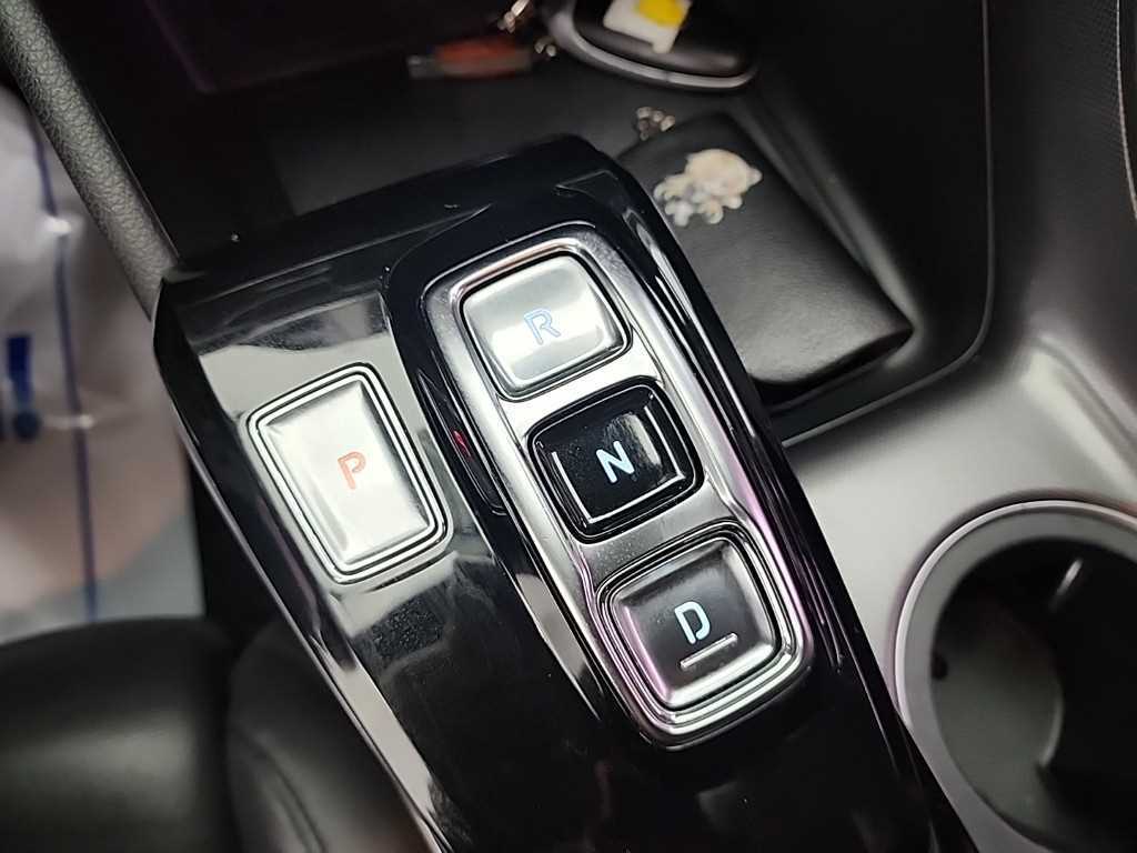 HYUNDAI Sonata - Vista 8