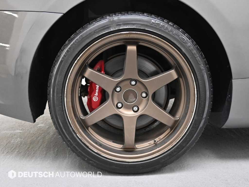 HYUNDAI Genesis - Vista 5