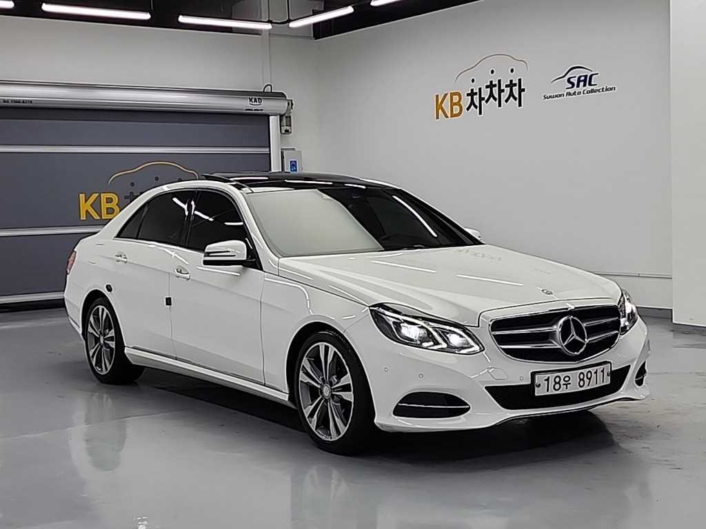 Mercedes Benz E class - Vista 4