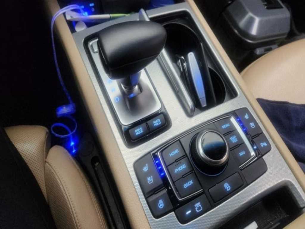 Genesis G80 - Vista 10