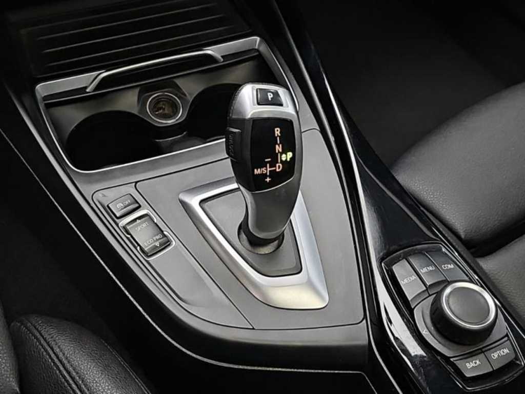 BMW 1 series - Vista 8