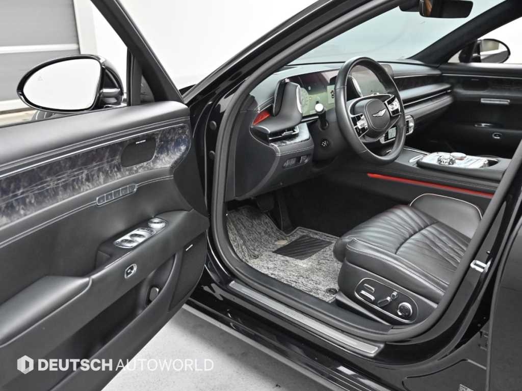 Genesis G90 - Vista 11