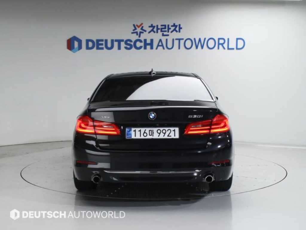 BMW 5 Series - Vista 4