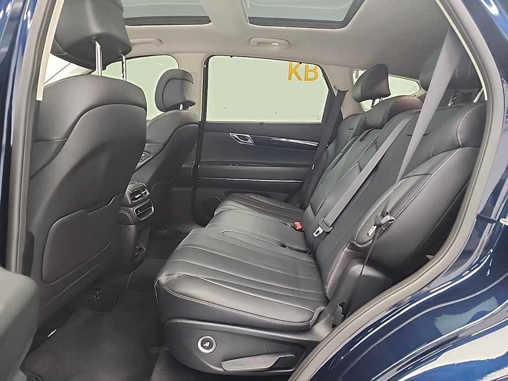 Genesis GV80 - Vista 11