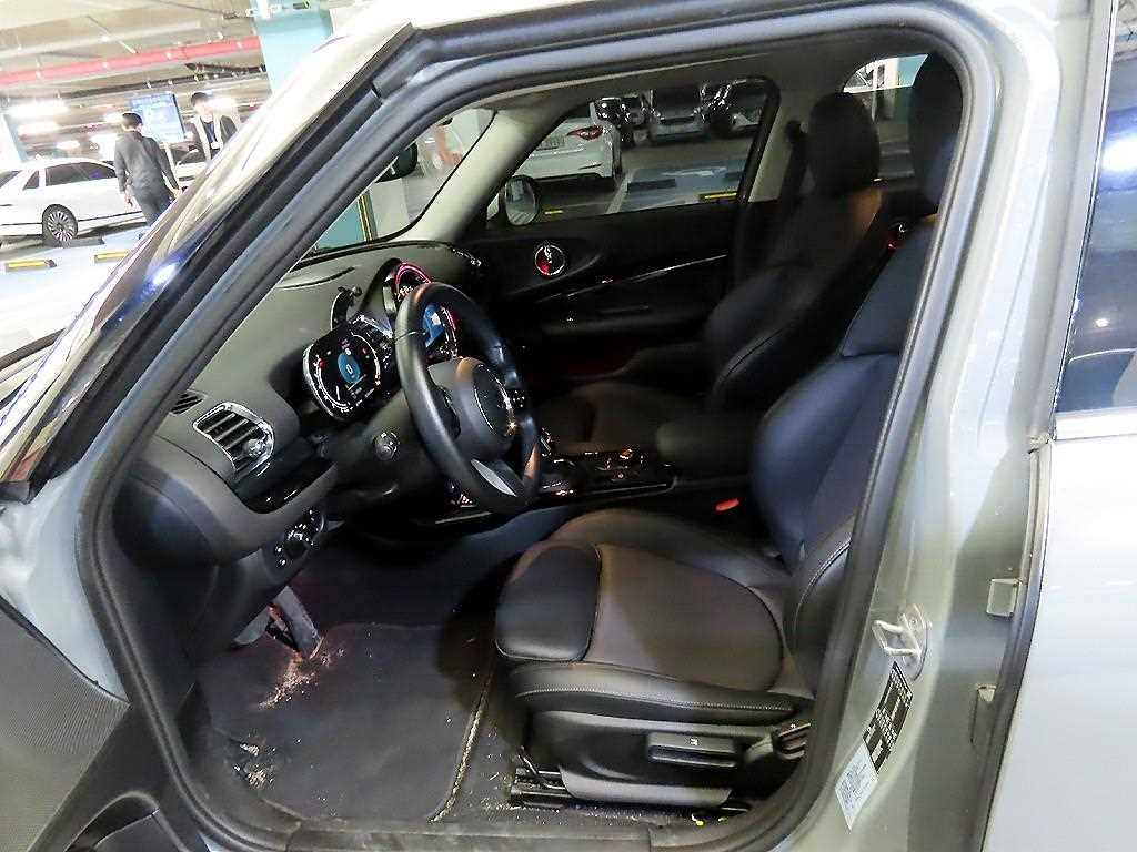 Mini Clubman - Vista 6