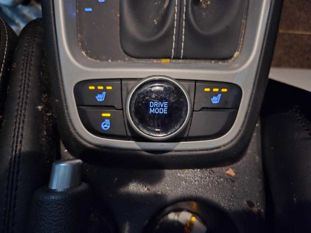 HYUNDAI Venue - Vista 9