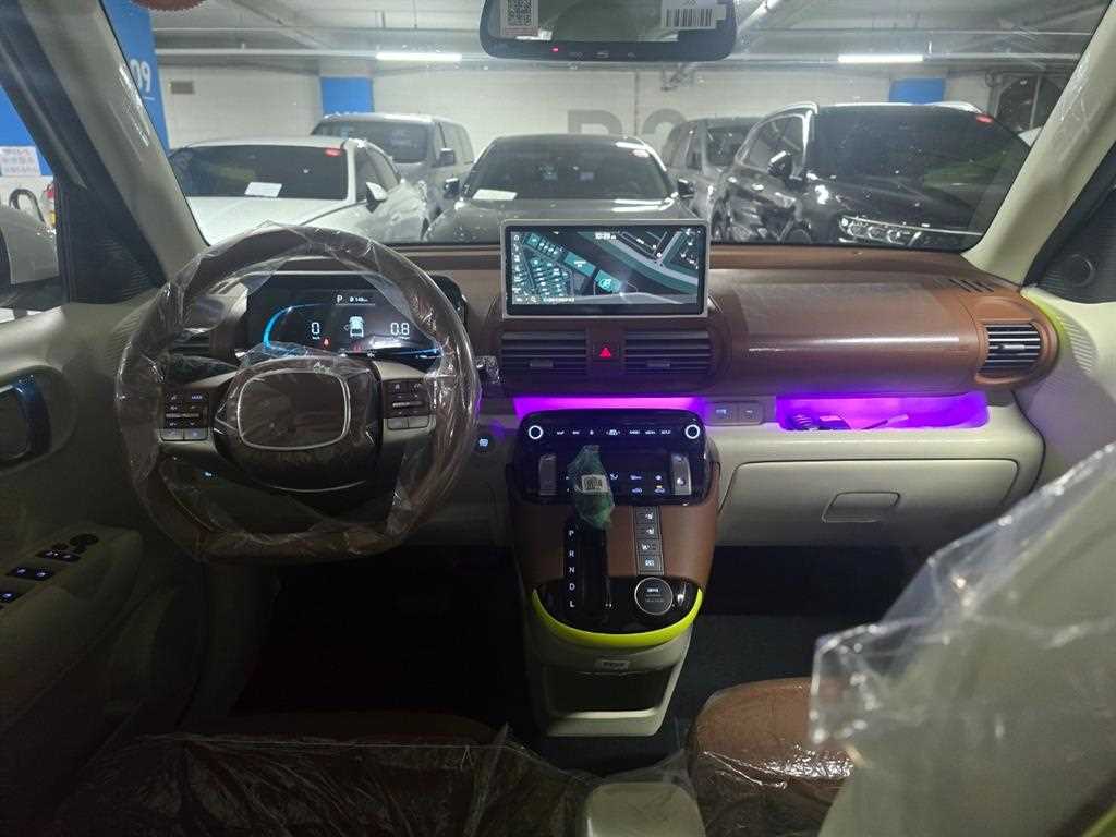 HYUNDAI Casper - Vista 8