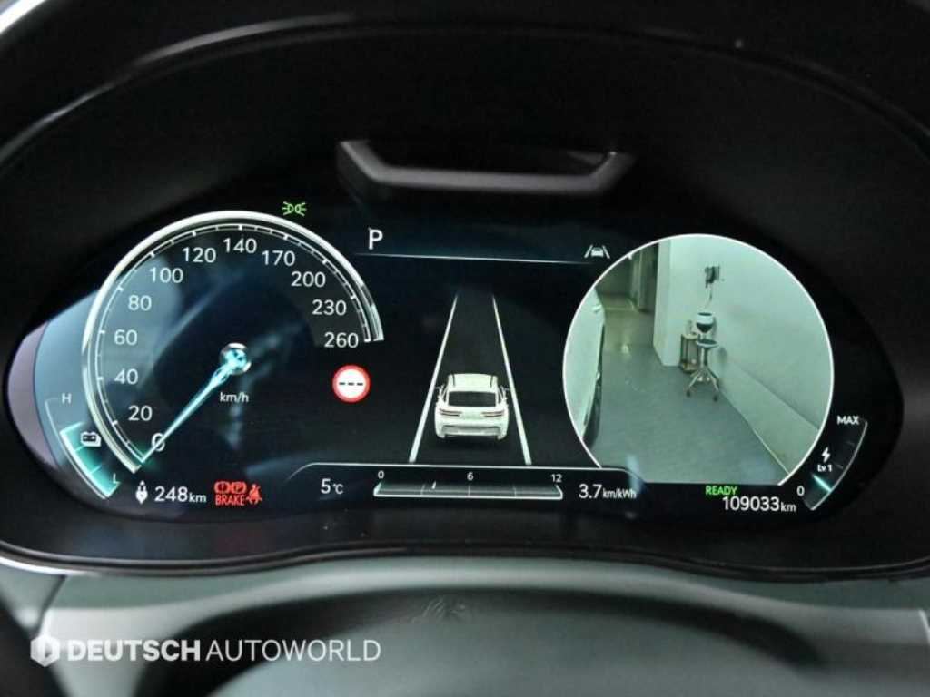 Genesis GV70 - Vista 8