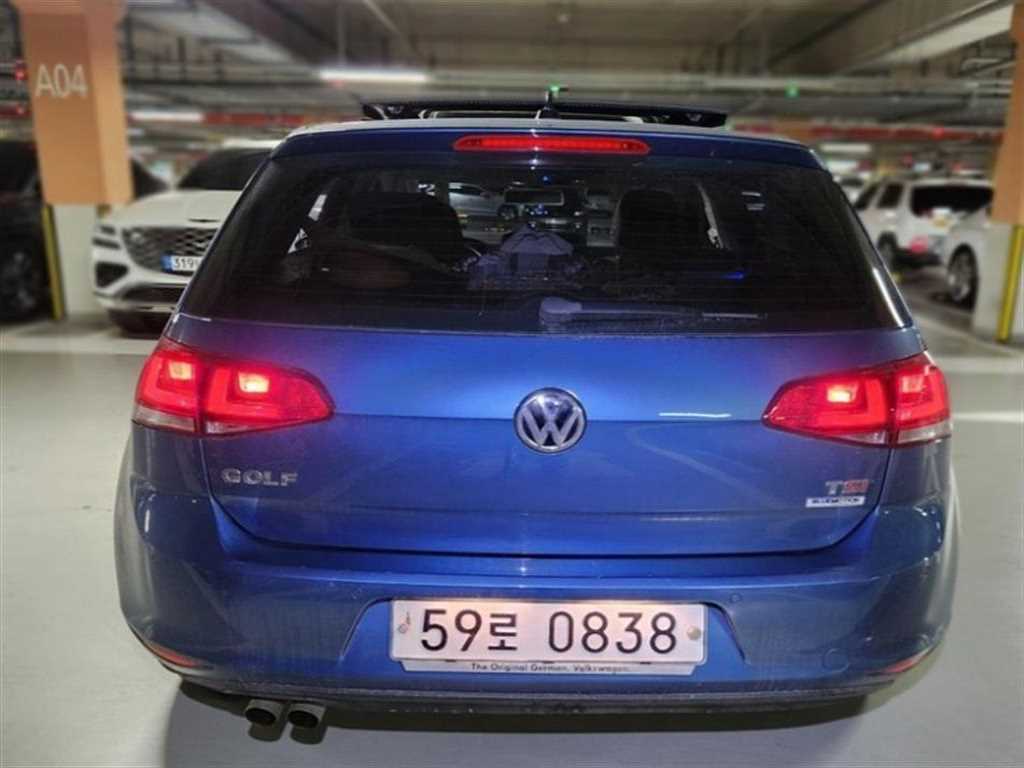 Volkswagen Golf - Vista 2