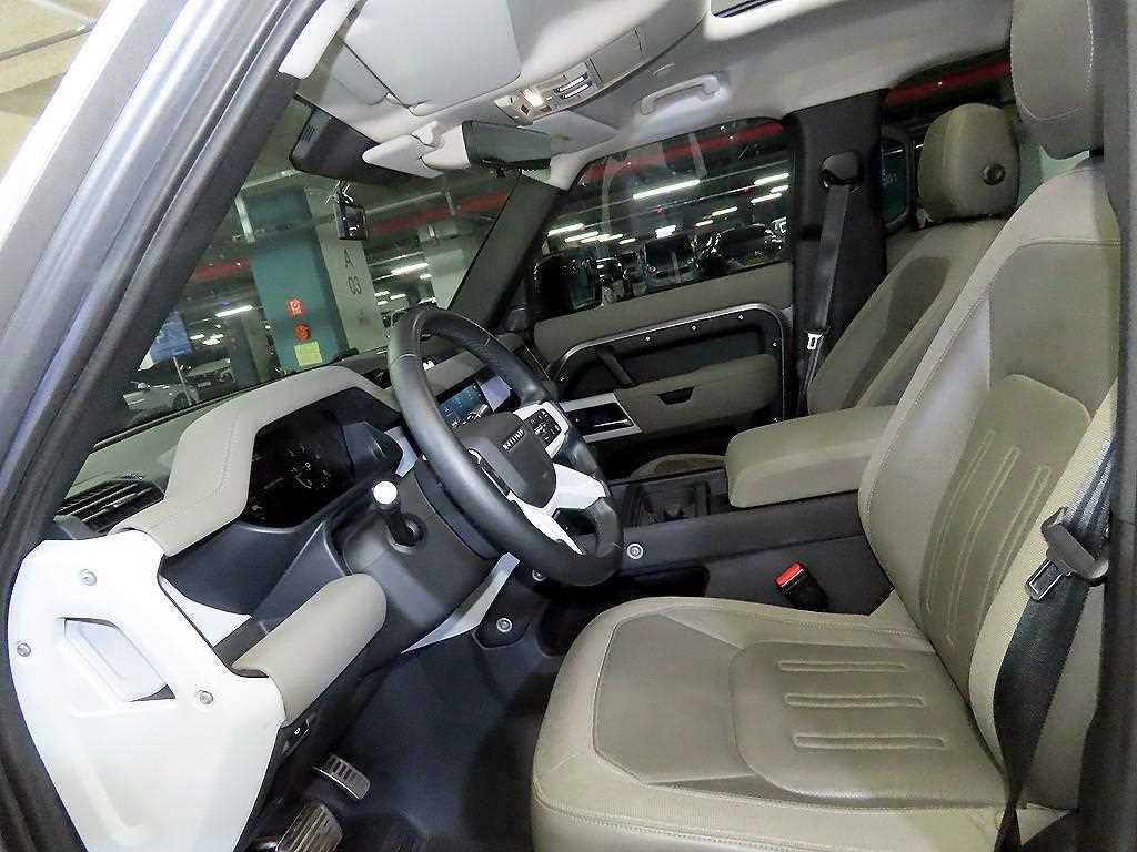 Land Rover Defender - Vista 6