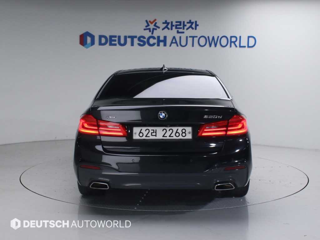 BMW 5 Series - Vista 4