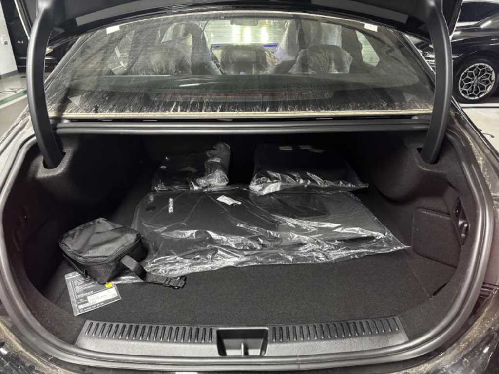 Mercedes Benz E class - Vista 11