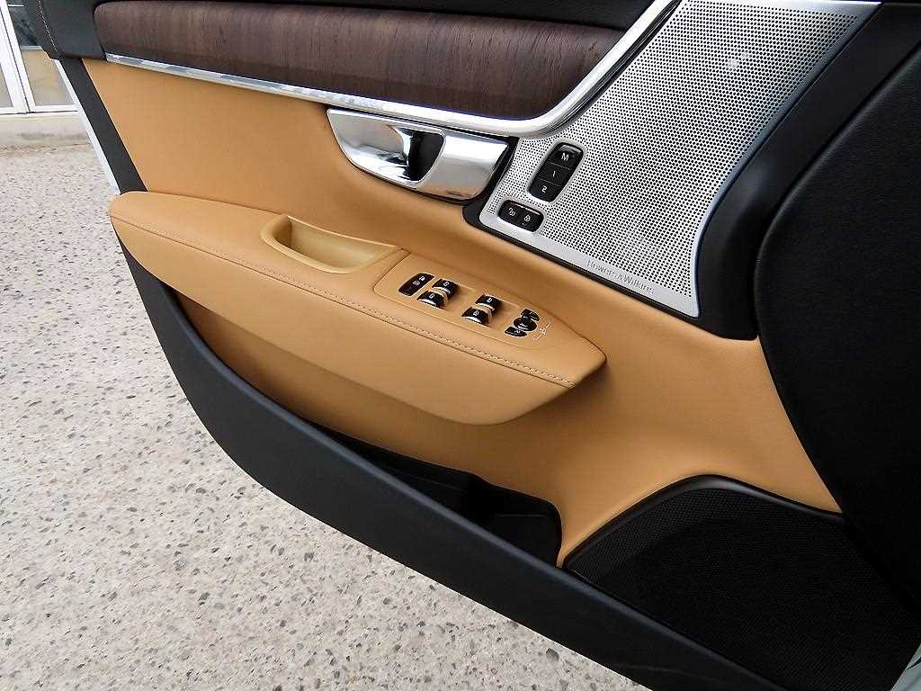 Volvo S90 - Vista 12