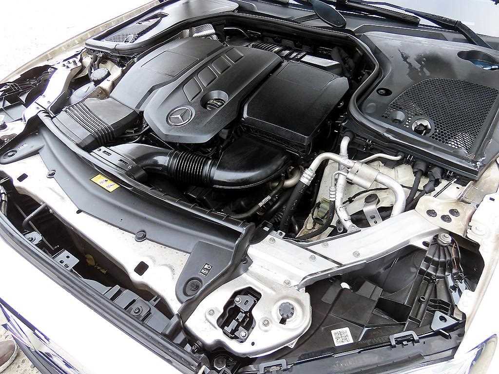 Mercedes Benz E class 2017 Blanco - Importación desde Corea - HF Imports Iquique - Foto 19