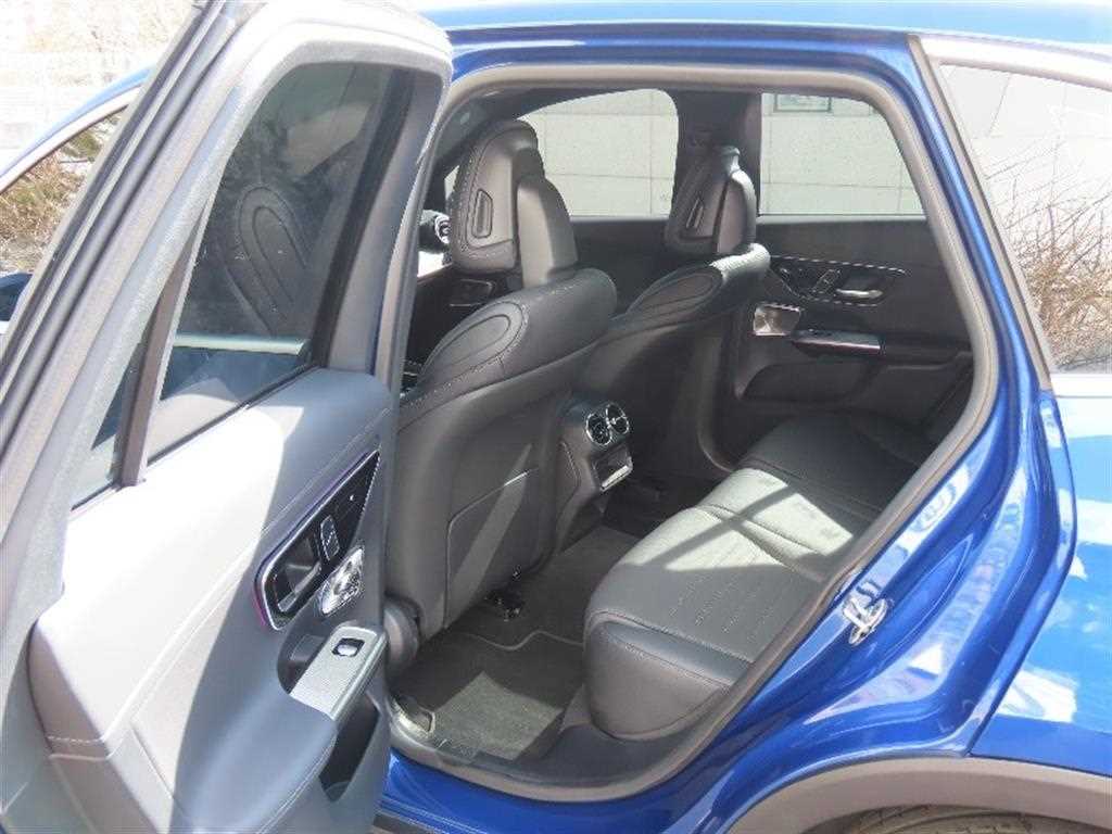 Mercedes Benz GLC Class 2025 Azul - Importación desde Corea - HF Imports Iquique - Foto 14