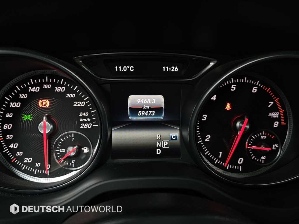 Mercedes Benz CLA Class - Vista 8